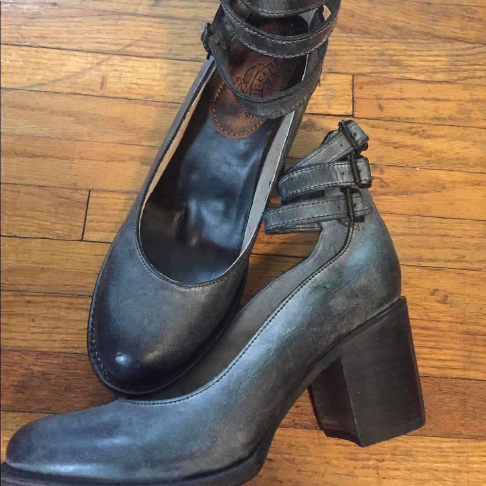 Free Bird ‘Randi’ Black Leather Shoe